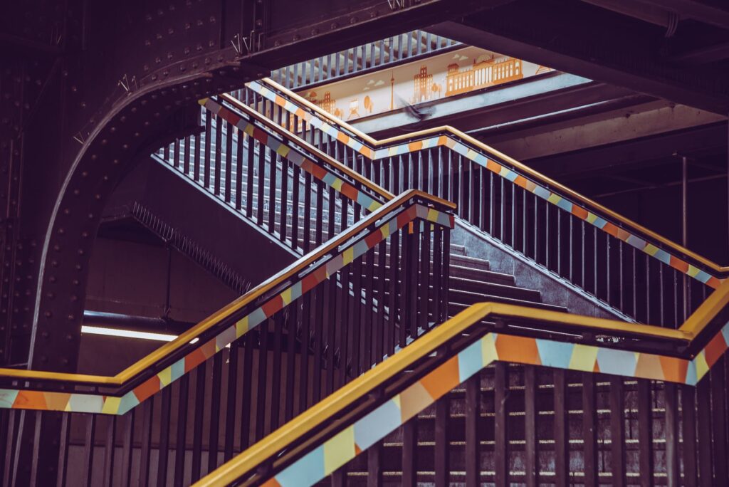 WL-Liftsysteme - Treppenlifte in Berlin 2 Treppenlift als Beispiel für eine mögliche Einbausituation in Berlin