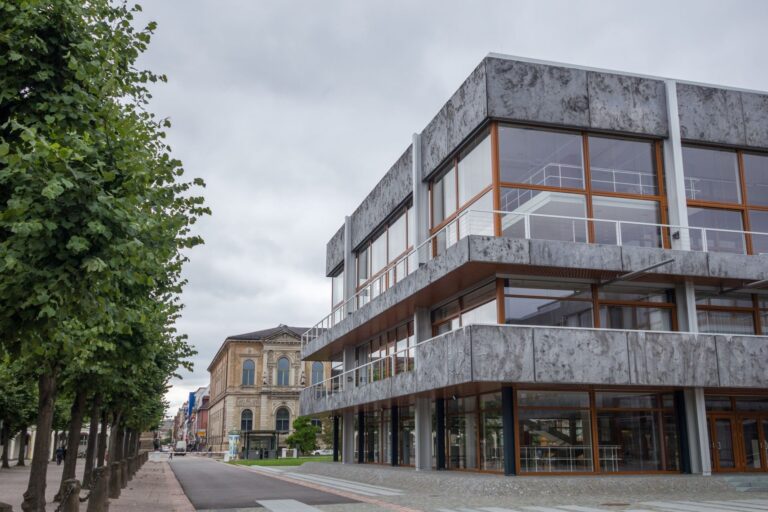 Treppenlift in Pforzheim: Anbieter, Kosten & Beratung 3 Lifta - Treppenlift Mobilitätszentrum Karlsruhe in Pforzheim – Treppenlift in Treppenlift in Pforzheim: Anbieter, Kosten & Beratung